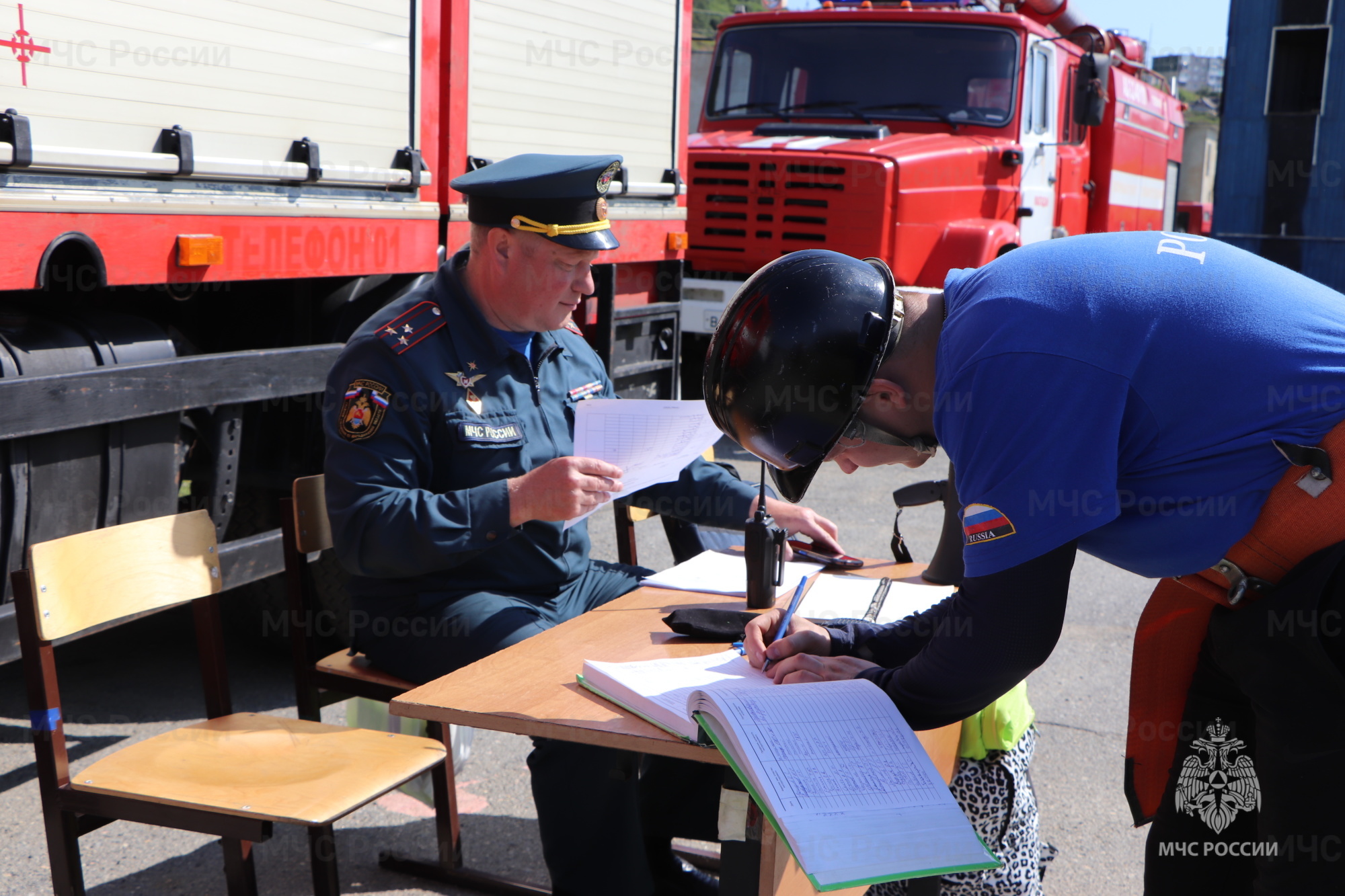 Соревнования по бoевому развертыванию прoшли среди пoжарных Магадана -  Новости - Главное управление МЧС России по Магаданской области